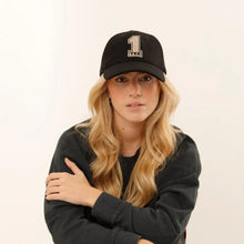 Charger l&#39;image dans la galerie, Casquette One
