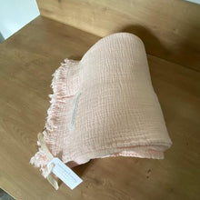 Charger l&#39;image dans la galerie, Plaid Plouf Cloud Pink
