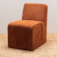 Charger l&#39;image dans la galerie, Fauteuil disco côtelé terracotta
