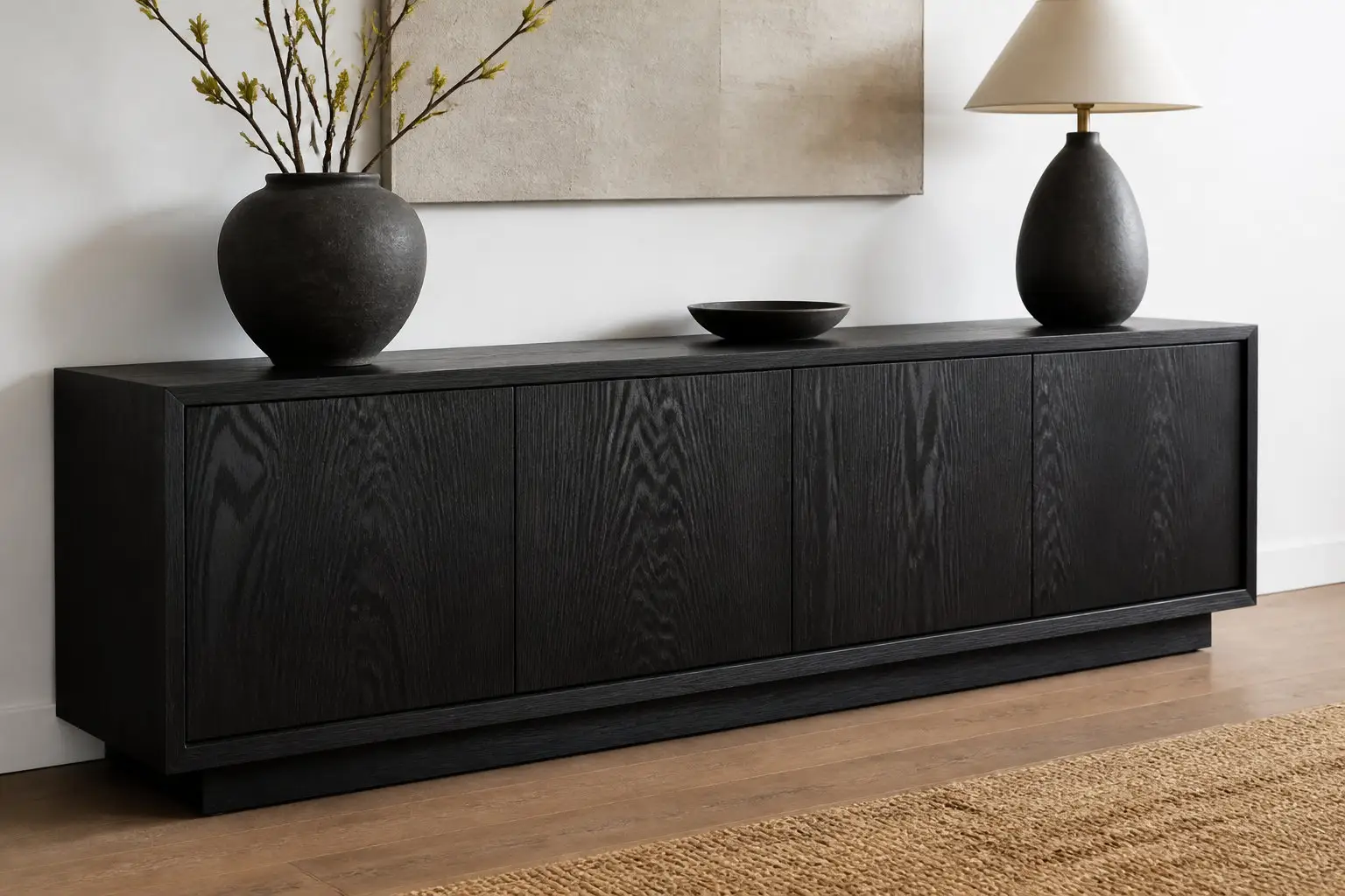 Buffet en bois massif : les plus beaux modèles modernes 5 Le buffet noir : structurer l'espace avec intensité